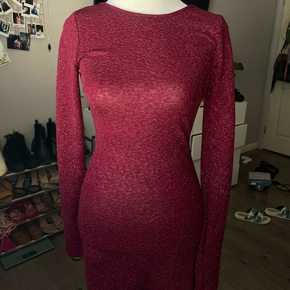 Bodycon Glittery burgundy dress